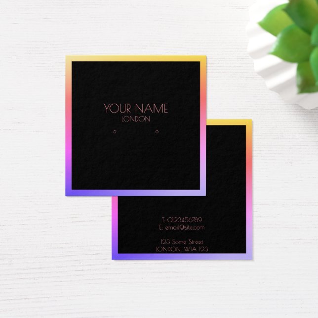 Farbiger Ohrring (Schreibtisch)