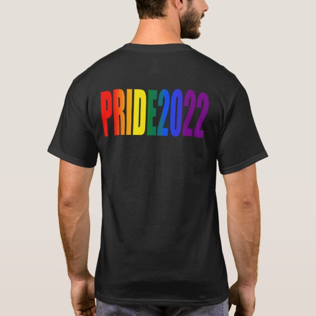 Farbiger Regenbogen Text LGBTQ Gay Pride 2022 T -  T-Shirt (Rückseite)