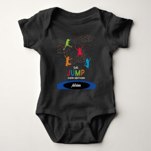 Farbiger Trampolinpark Sprungkinder Geburtstagsfei Baby Strampler