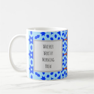 Farbiges Blau- und Gelbhexagon Blumenmuster Kaffeetasse