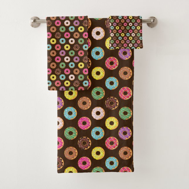 Farbiges Donut Muster in Schokolade Badhandtuch Set (Insitu)