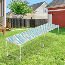Farbiges Dreiecke Muster Bier Pong Tisch