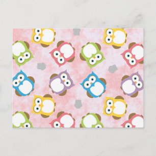 Farbiges Eule-Muster auf einem rosa Hintergrund Postkarte