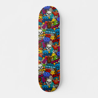 Farbiges Graffiti-Zeichen-Muster Skateboard
