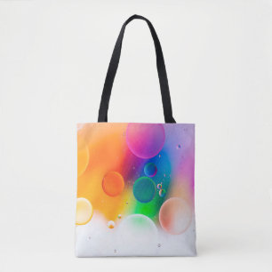 Farbiges künstlerisches Bild des Öltropfens auf Wa