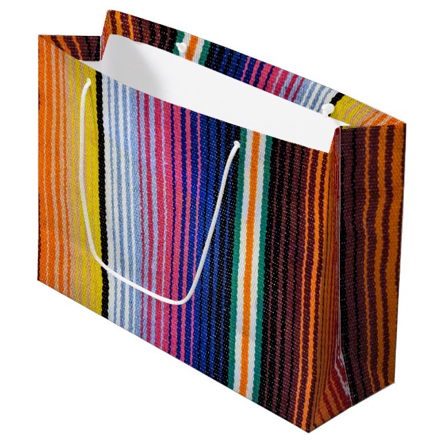 Farbiges mexikanisches Fiesta Blanket-Design Große Geschenktüte (Vorderseite Schrägansicht)