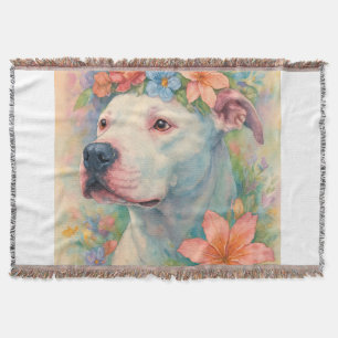 Farbporträt eines Pit Bulls mit floralem All-Over- Decke
