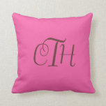 Farbrosa Monogramm-Pillow individuell einstellen Kissen<br><div class="desc">Ändern Sie die Initialen!</div>
