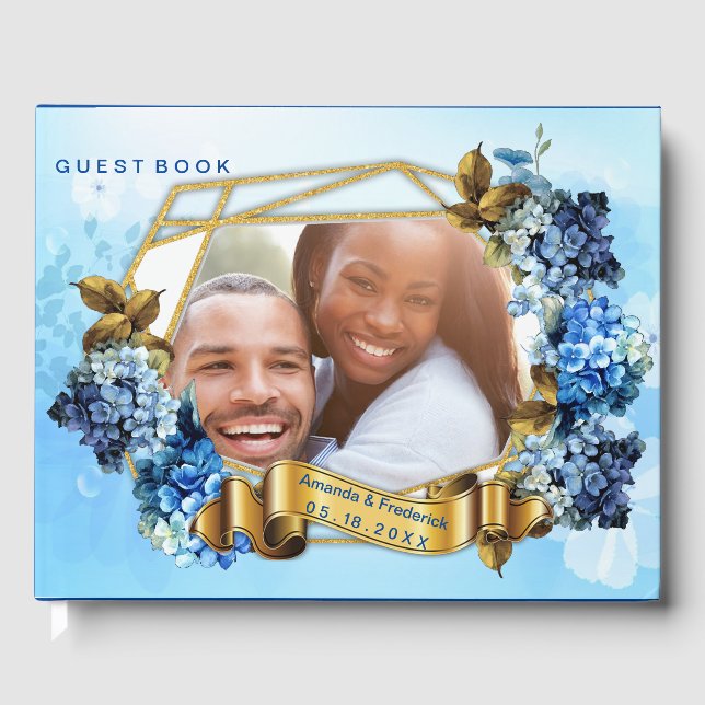 Farbschattierungen von Blue Watercolor Hydrangeas Gästebuch (Vorderseite)