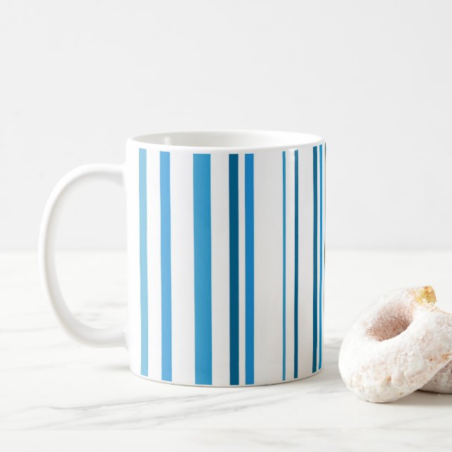 Farbstreifen für den blauen Strand Kaffeetasse (Mit Donut)