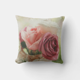 Farbtöne von Rosen und Rosen Kissen
