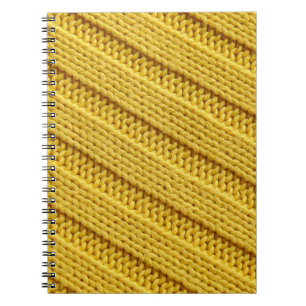 Farbvolle Stricktextur. Gelb. Notizblock