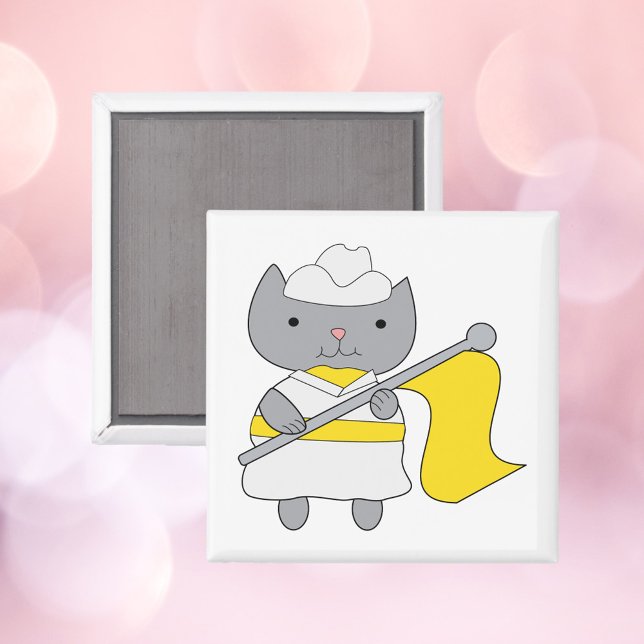 Farbwächter Flag Team Grau Katzengelb Weiß Magnet (A magnet featuring a gray cat in a yellow & white color guard uniform with yellow flag.)