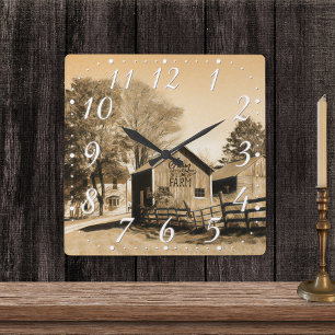 Farm Sweet Farm Country Homestead Quadratische Wanduhr