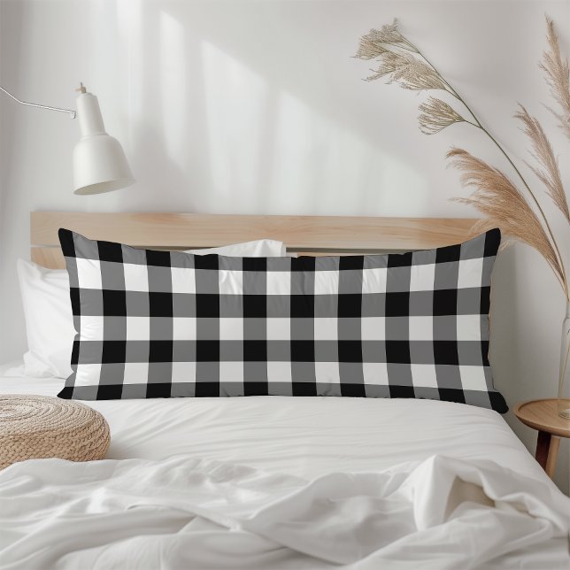Farmhouse Black White Rustic Gingham Check Plaid Seitenschläferkissen (Von Creator hochgeladen)