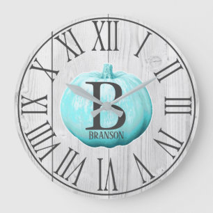 Farmhouse Blue Pumpkin & White Wood   Personalized Große Wanduhr