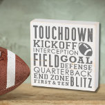 Farmhouse Style Not leidende Fußball-Begriffe Coll Holzkisten Schild<br><div class="desc">Dieses weiße,  in einem Bauernhaus gehaltene Holzschild,  das mit einer Collage von Fußballbegriffen geschmückt ist,  wird ein perfektes Akzent für jede Höhle im Land- oder Bauernstil sein. Das Design umfasst urheberrechtlich geschütztes Material von Cricut.</div>