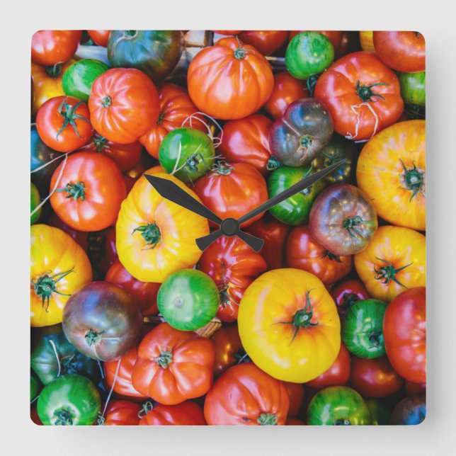 Farms | Colorful Tomato Harvest Quadratische Wanduhr (Vorderseite)