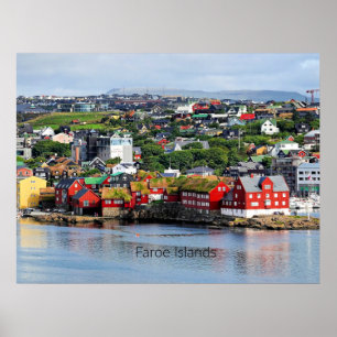 Färöer, Panoramasicht auf Torshavn Poster