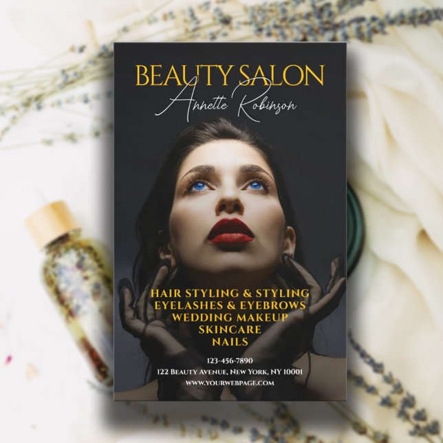 Fashion magazine style beauty salon flyer (Von Creator hochgeladen)
