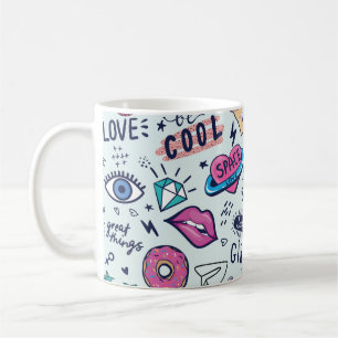 Fashion Patch Abzeichen. Nahtloses Muster mit rosa Kaffeetasse