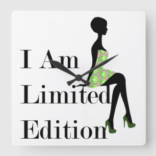 Fashion Silhouette I Am Limited Edition Zitat Quadratische Wanduhr