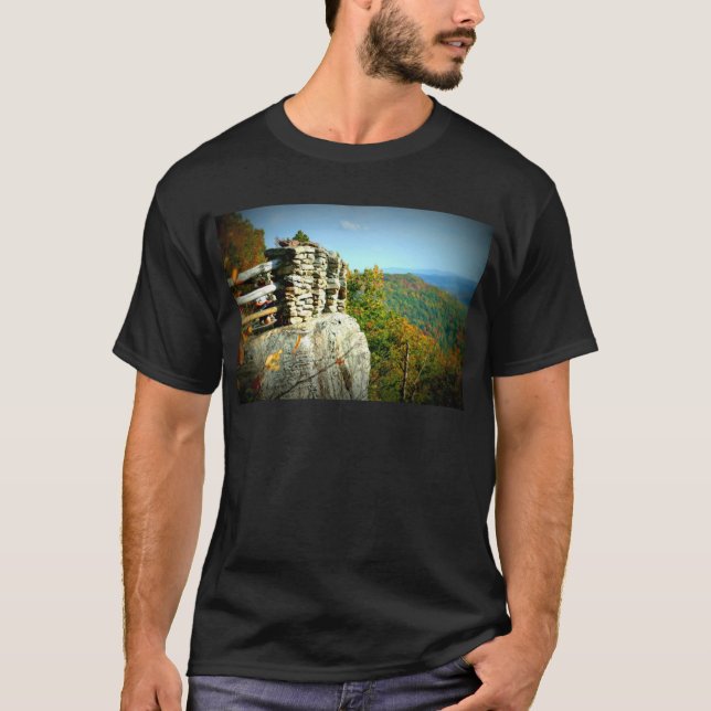 Fassbinder-Felsen übersehen im Fall. West Virginia T-Shirt (Vorderseite)