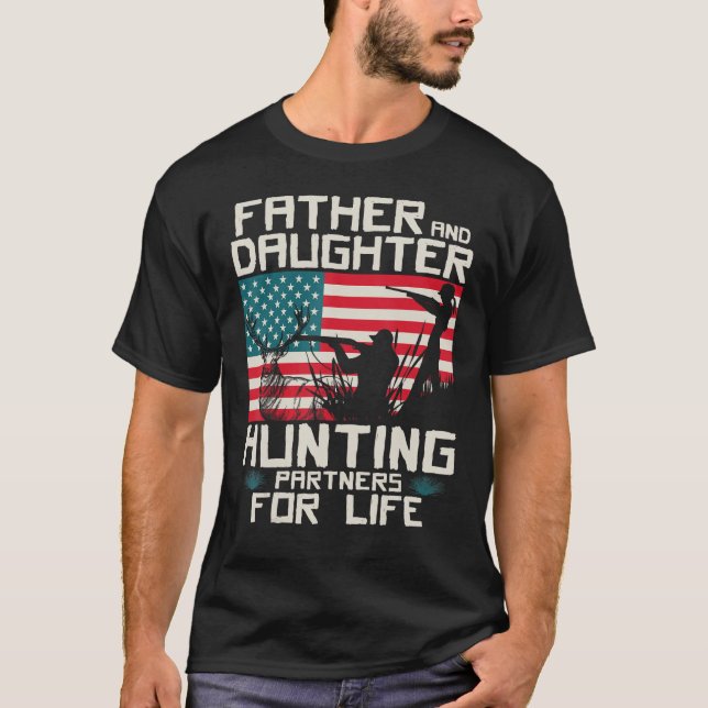 Father Daughter Jagdpartner Amerikanische Flagge T-Shirt (Vorderseite)