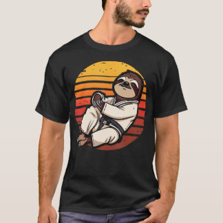 Fauler Faultier Karate Retro Sonnenuntergang Marti T-Shirt
