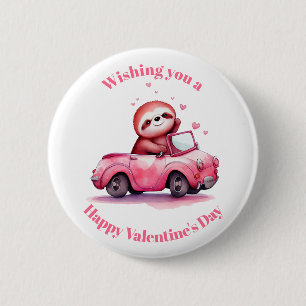 Faultier fährt ein rosa Cabrio am Valentinstag Button