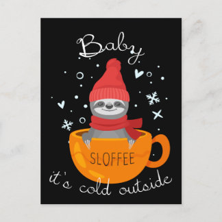 Faultier (Sloffee) badet in Kaffee im Winter Postkarte
