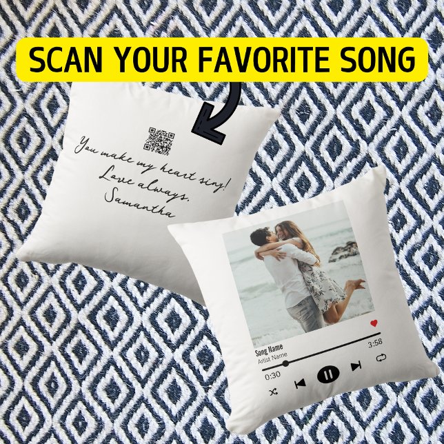 Favorite Song Music Playlist Foto mit Qr Code Kissen (Von Creator hochgeladen)