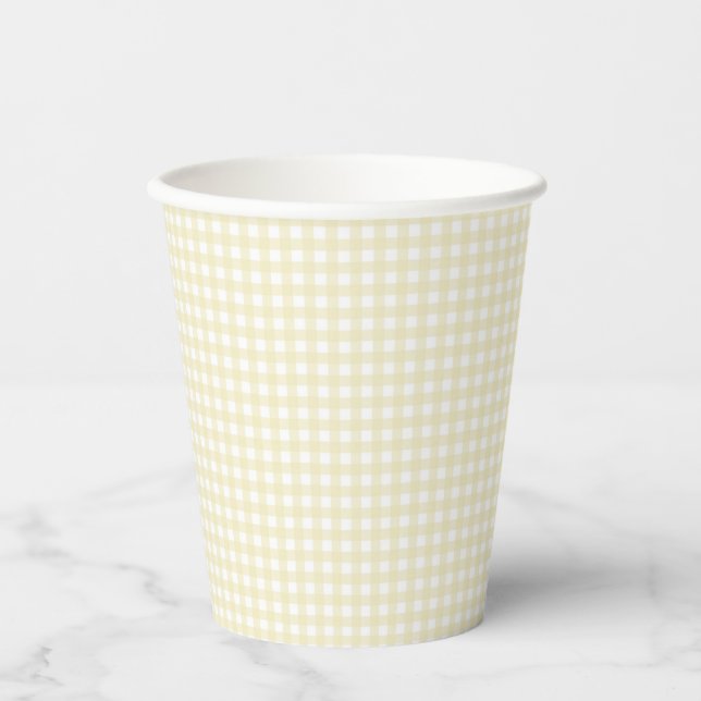 Faye und Lauren Pastel Yellow Gingham Pappbecher (Vorderseite)
