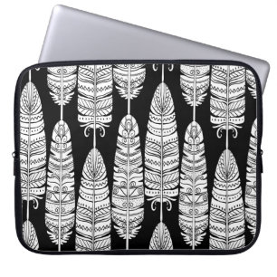 Feathboho: Schwarzweißmuster Laptopschutzhülle