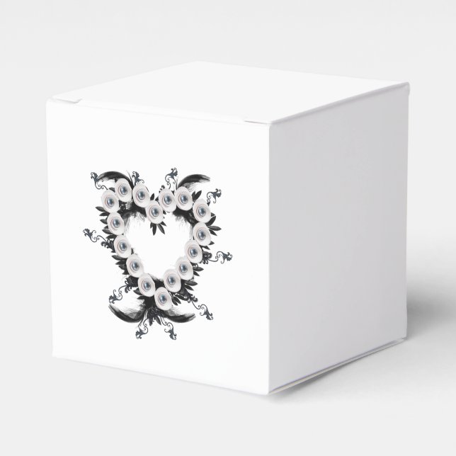 Feather and Black Pearl Heart Shape Geschenkschachtel (Vorderseite)