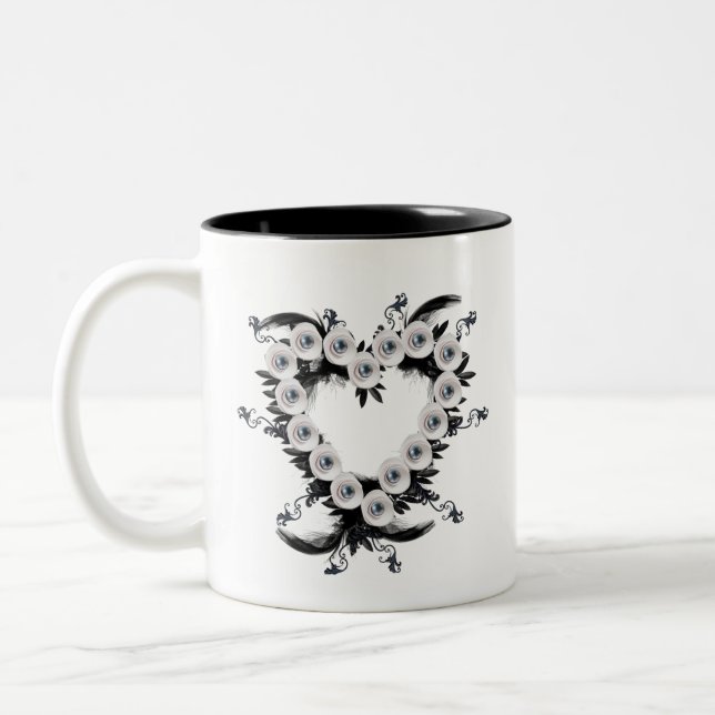 Feather and Black Pearl Heart Shape Zweifarbige Tasse (Links)