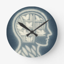 Feathery Head mit glänzenden weißen Büchern (Dark 