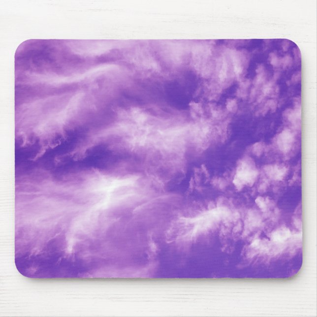Feathery Lila Clouds Mousepad (Vorne)