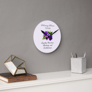 Februar Geburtsmonat Blume Violet Delicate Runde Wanduhr