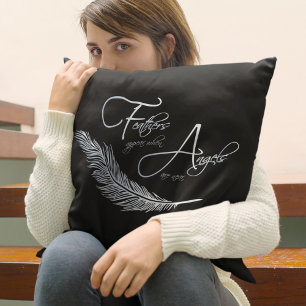 Federn erscheinen, wenn Engel in der Nähe sind Kissen