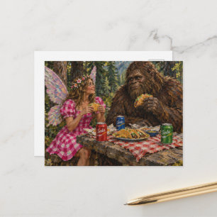 Fee und Sasquatch-Taco-Fest im Wald Postkarte