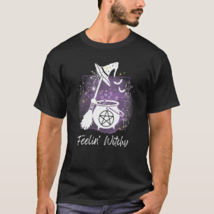 Feelin Hexerei Grafik Hexerei cauldron broom sp T-Shirt