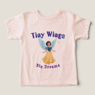 Feenprinzessin mit blauen Flügeln und gelbem Kleid