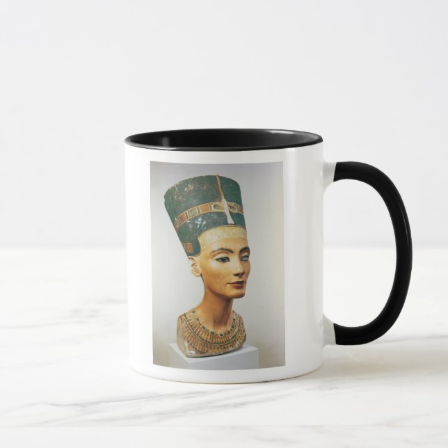 Fehlschlag der Königin Nefertiti, vom Studio des Tasse (Rechts)