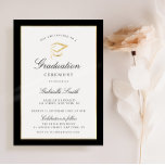 Feier zum Abschluss von Schwarz und Gold Einladung<br><div class="desc">Eine elegante Abschluss-Zeremonie mit Imitaten in Gold und Schwarz. Die Textdetails und das Bild können personalisiert sein.</div>