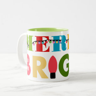 Feierliche farbenfrohe Weihnachtsbeleuchtung Zweifarbige Tasse