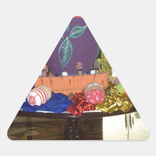 Feierliche Feste Springtime Osterfarbene Eizellen Dreieckiger Aufkleber