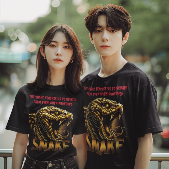 Feiern der Schlange 2025 T-Shirt (Von Creator hochgeladen)