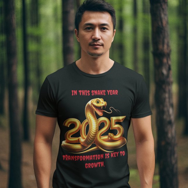Feiern des pulsierenden Jahres der Schlange 2025 T-Shirt (Von Creator hochgeladen)
