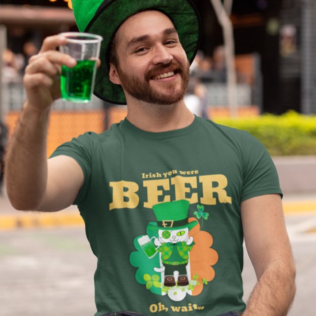 Feiern Sie den St. Patrick's Day mit einer glückli T-Shirt (Von Creator hochgeladen)
